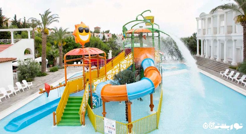 محوطه مخصوص کودکان در پارک آبی